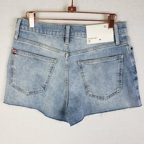 NWT BDG Urban Outfitters Girlfriend High-Rise Denim Jean Shorts size 28 - Picture 3 of 13